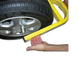 Stronghold Alloy Wheel Clamp 4 Stronghold Alloy Wheel Clamp - Image 2